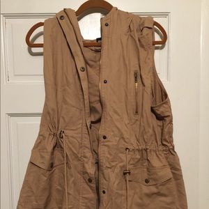 Lightweight Khaki Vest